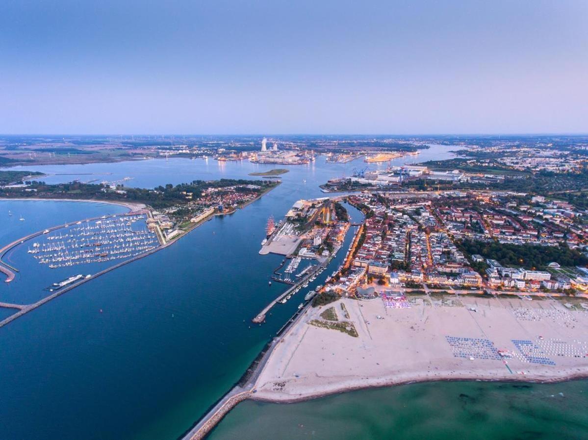 Windjammer Росток Экстерьер фото